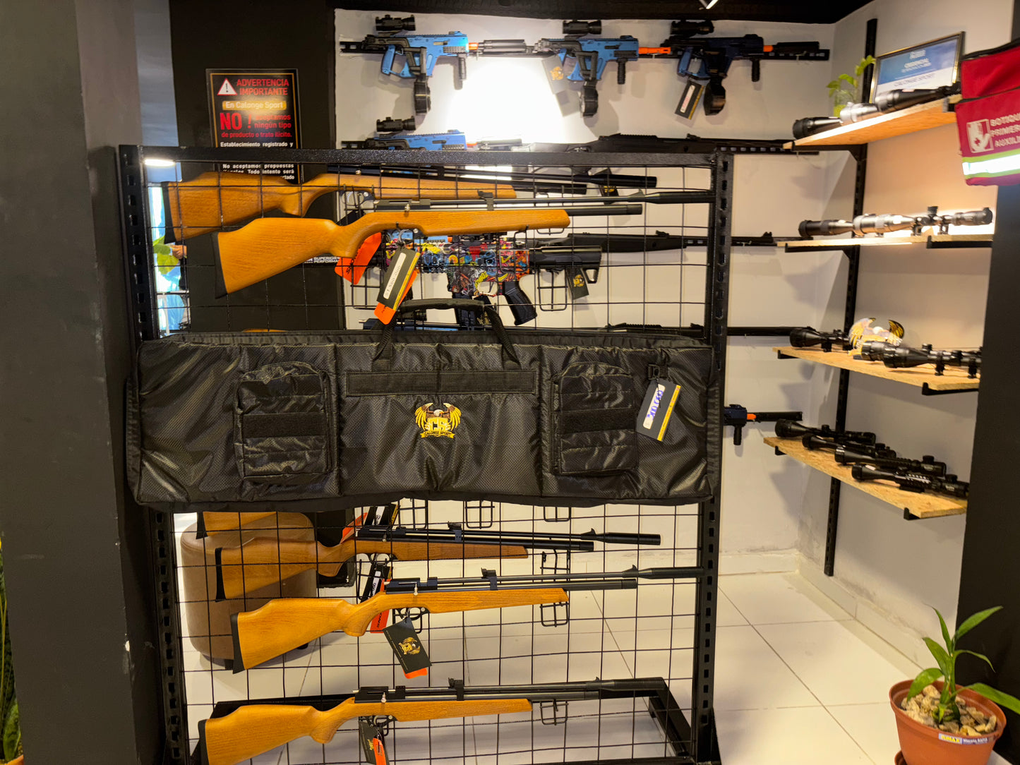 ESTUCHE CALONGE SHIELD CUADRADO – 25x120