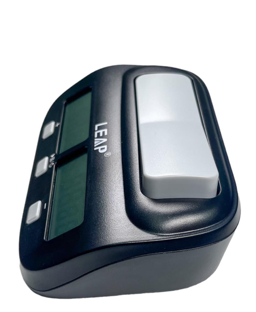 RELOJ DE AJEDREZ ELECTRÓNICO
